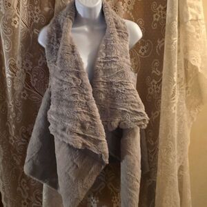 New Coffee Shop New York Women's size S fleece brushed‎ gray open vest polyester